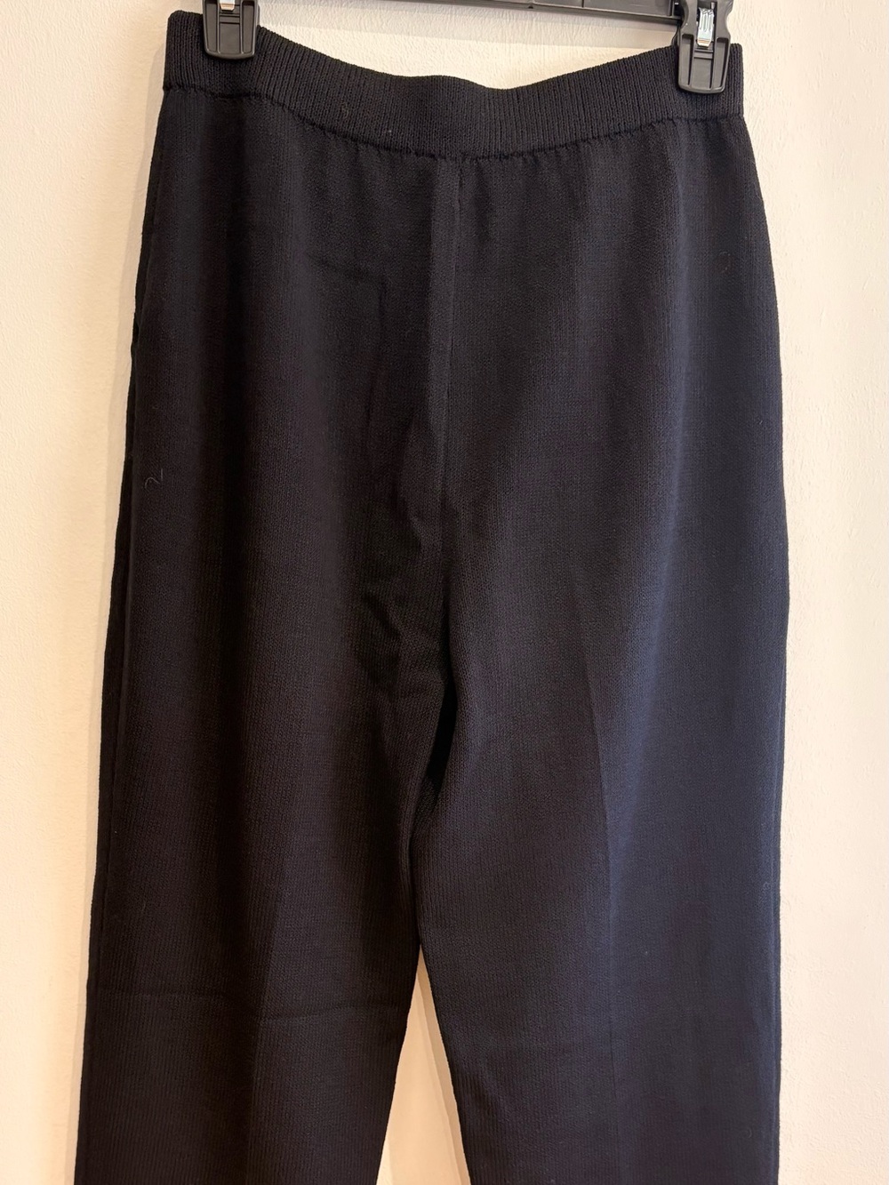 St. John Black Straight-Leg knit Pants